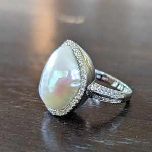 Freshwater Button Pearl Sterling Silver And Crystal Ring, size 7.5